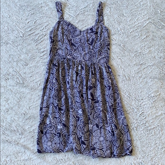 Forever 21 Dresses & Skirts - Floral Dress